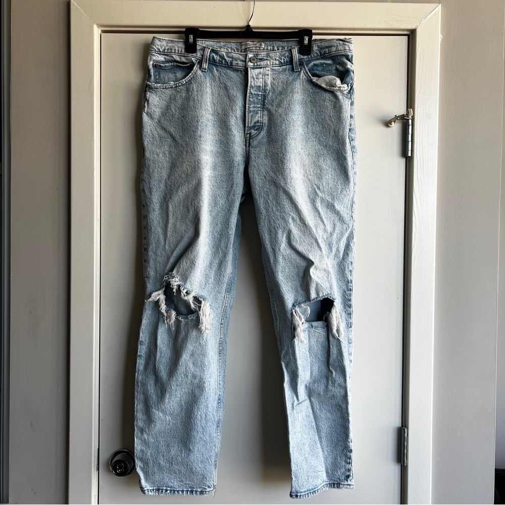 Abercrombie High Rise Dad Jeans - Picture 2 of 5